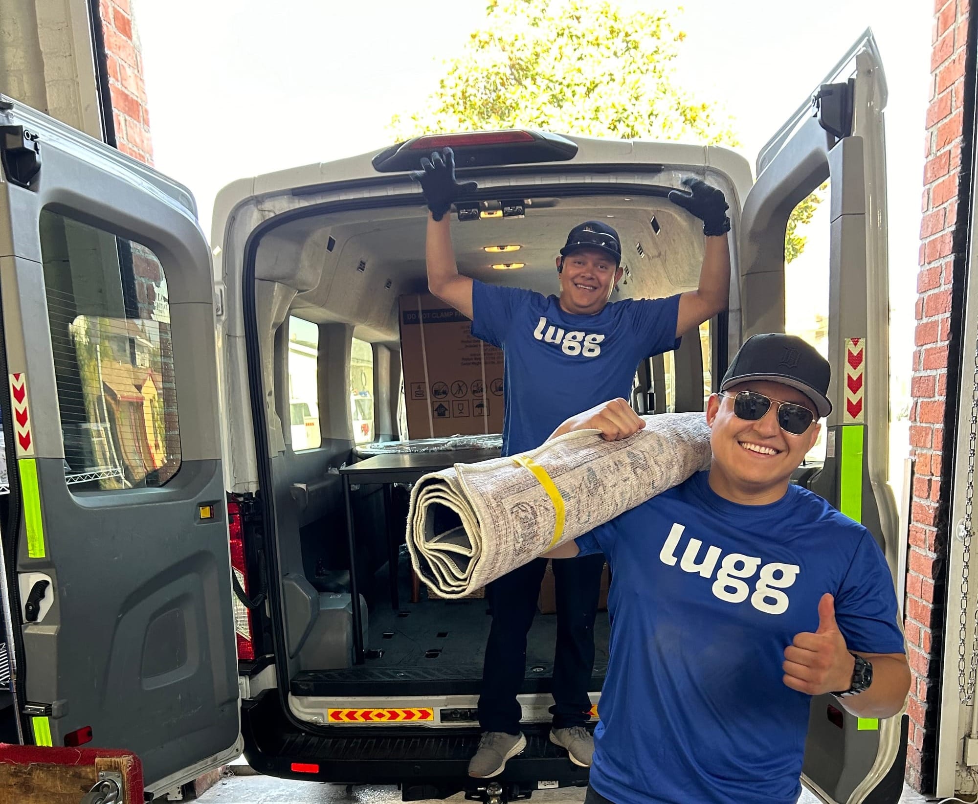 Tipping Movers: How Much & When to Tip Your Moving Company | Lugg On-Demand Movers